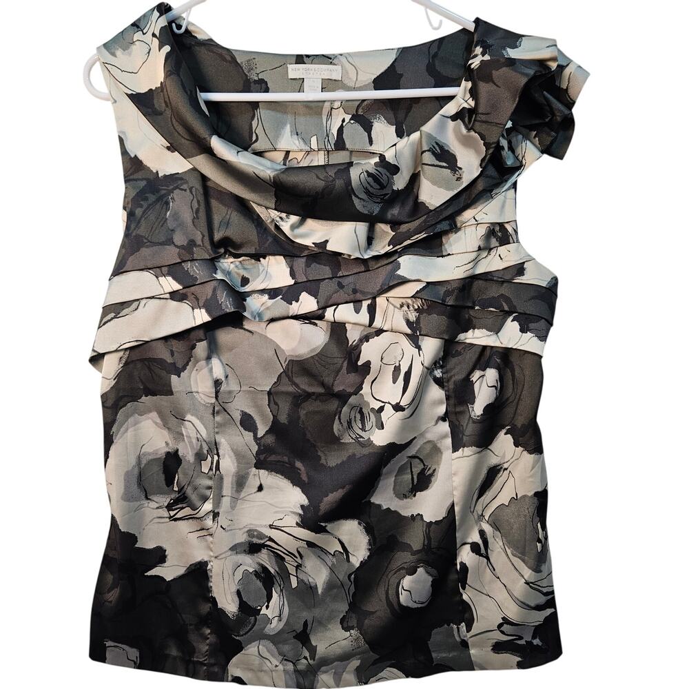 New York & Co Black Cream Floral Sleeveless Ruffle Top XL Chic Dark Feminine